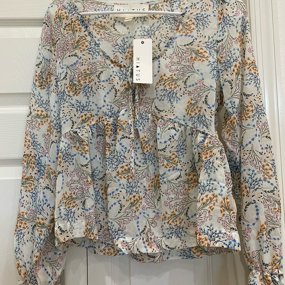 NWT Hiatus blouse. XS.